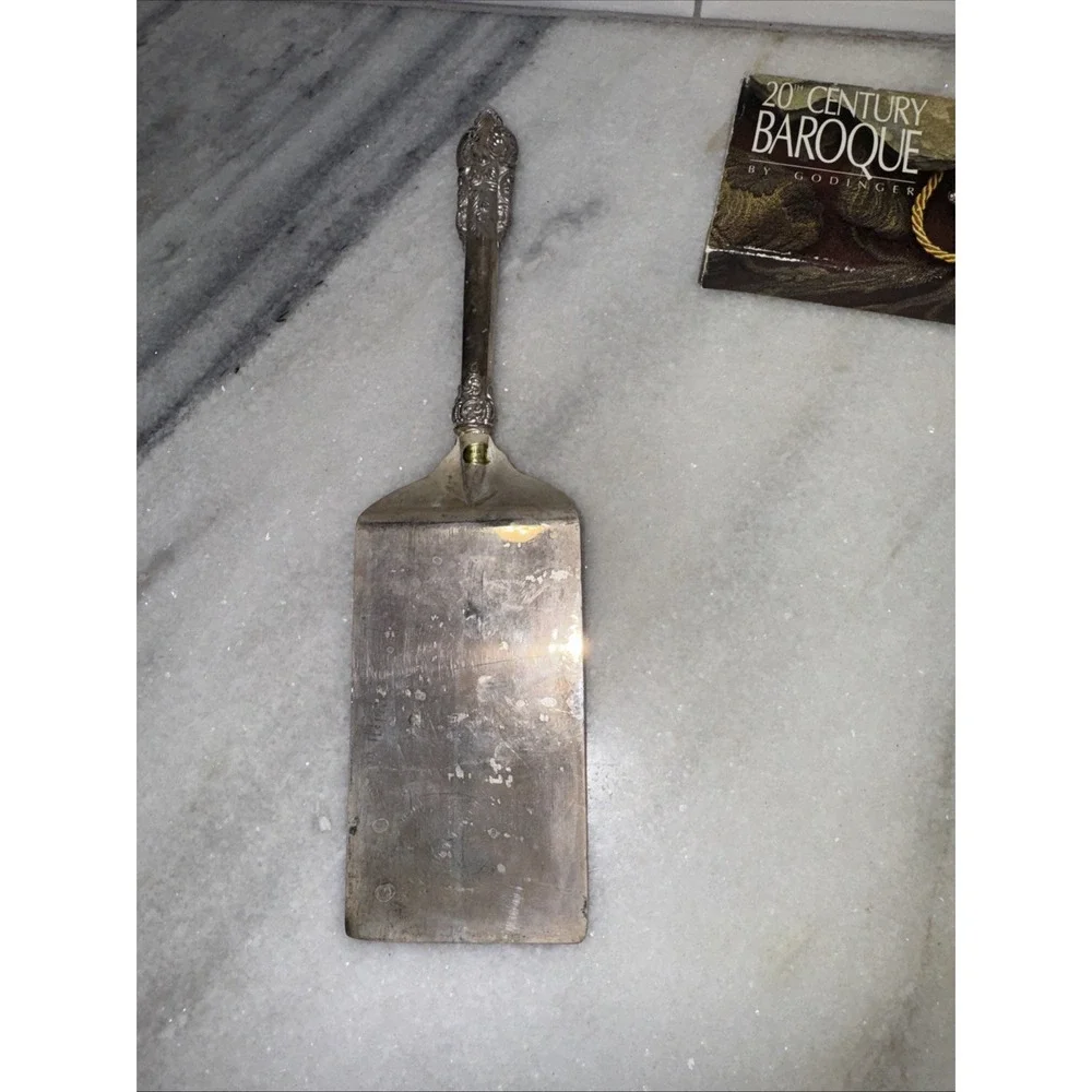 20th Century Baroque By Godinger‎  Silver Plated Lasagne Server 11.5 Inches 3...